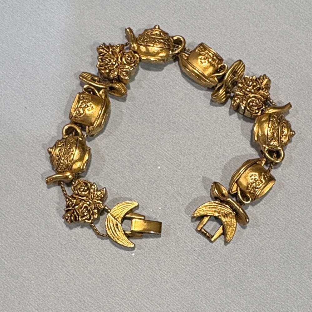 Gold Teapot Charm Bracelet